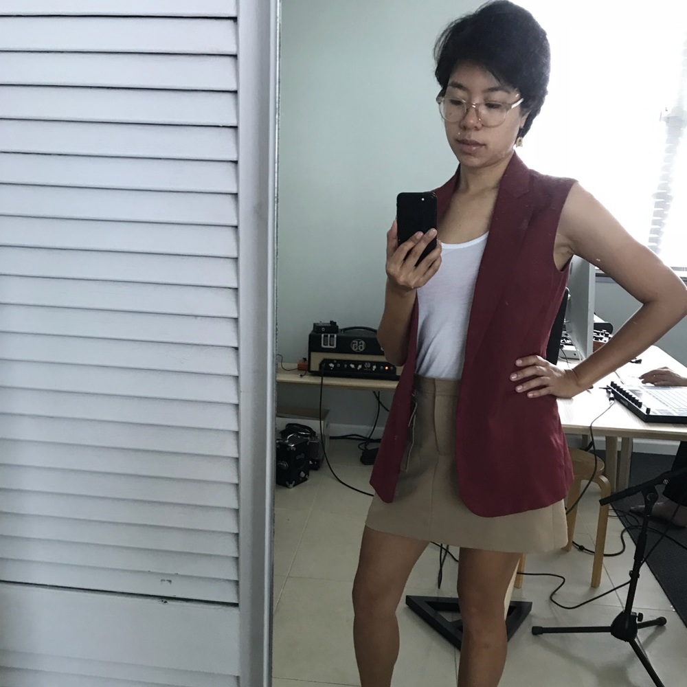 Theory Adar Beetroot Burgundy Waistcoat